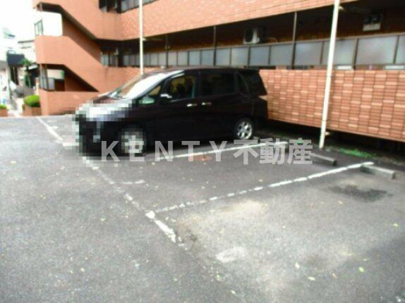 駐車場　駐車場完備です