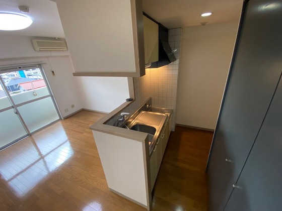 キッチン　※別部屋の写真です