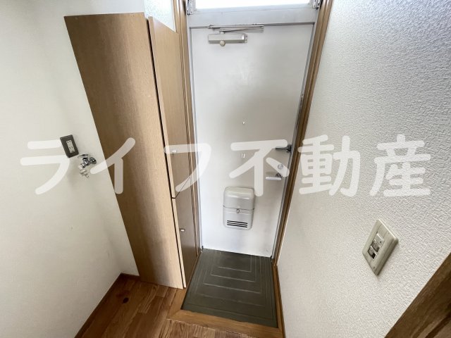 玄関　明るい玄関です