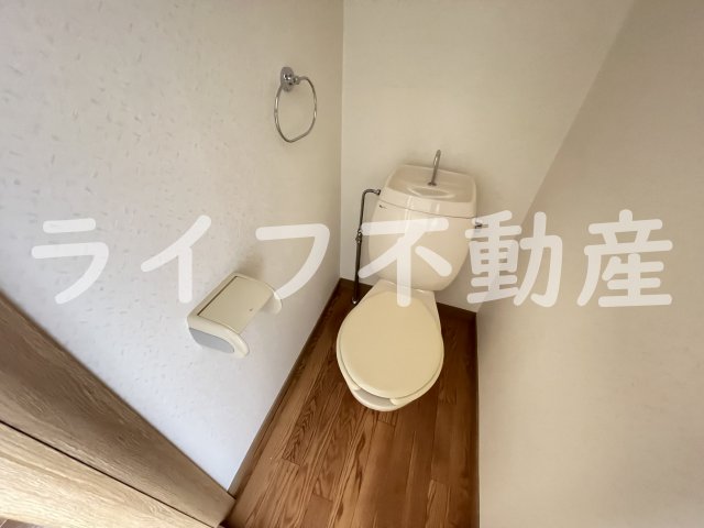 トイレ　落ち着いたトイレです