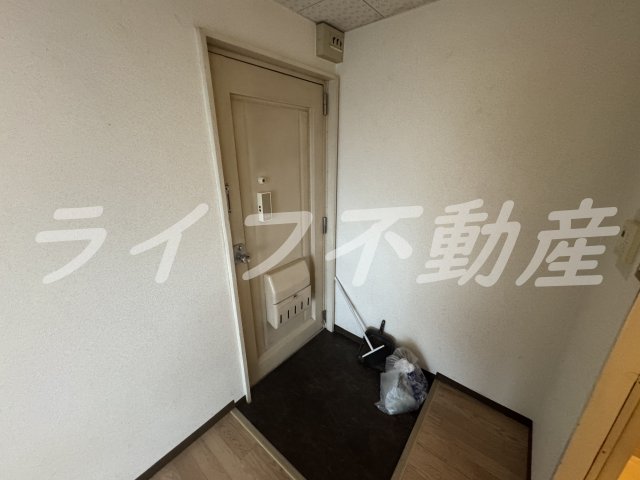 玄関　収納もある玄関です