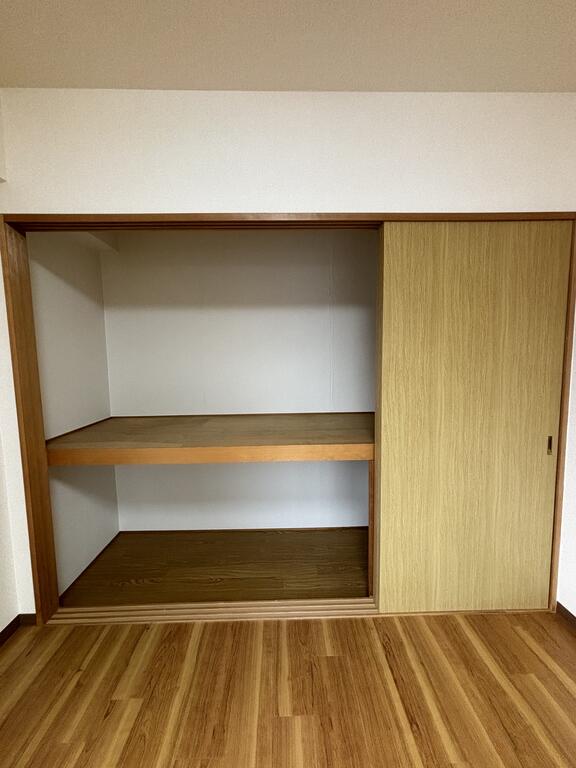 収納　反転タイプ