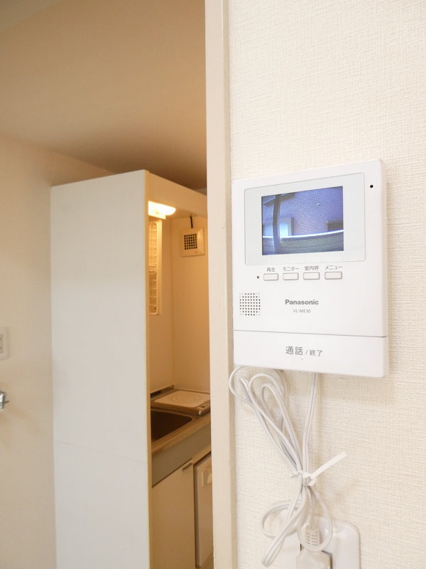 セキュリティ　急な来訪者にも安心のＴＶモニターホン完備です♪