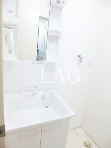 洗面設備　独立洗面台です。