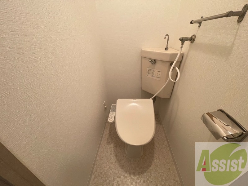 トイレ　こちらはトイレです。清潔感があり、安心して使用できます。
