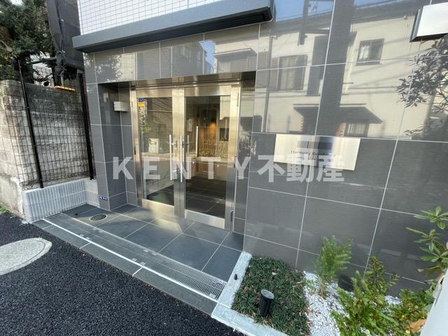 エントランス　ゆとりのあるエントランスです
