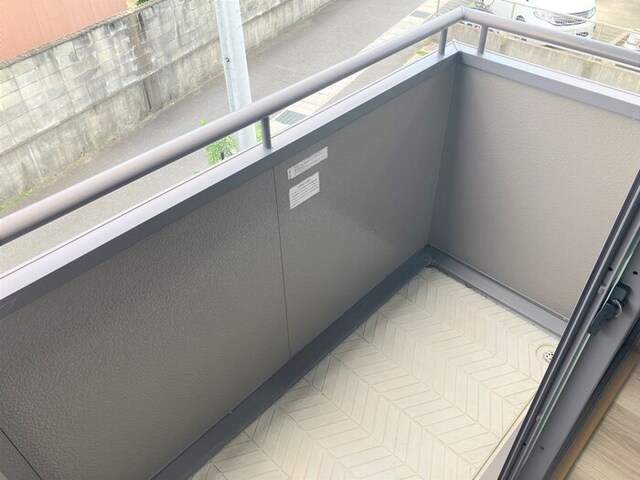 バルコニー　バルコニー