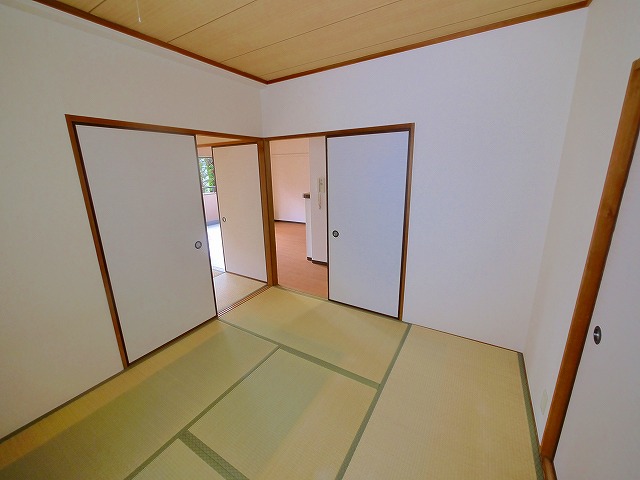 その他部屋・スペース　落ち着いて過ごせるお部屋なので、寝室にいかがでしょうか