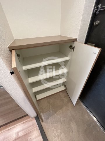 収納　ロイヤルレジデンス梅田FRONT　シューズボックス