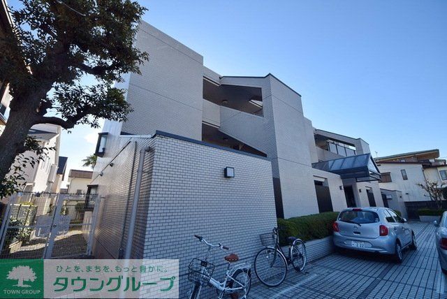 建物外観　★閑静な住宅地で住環境良好です★