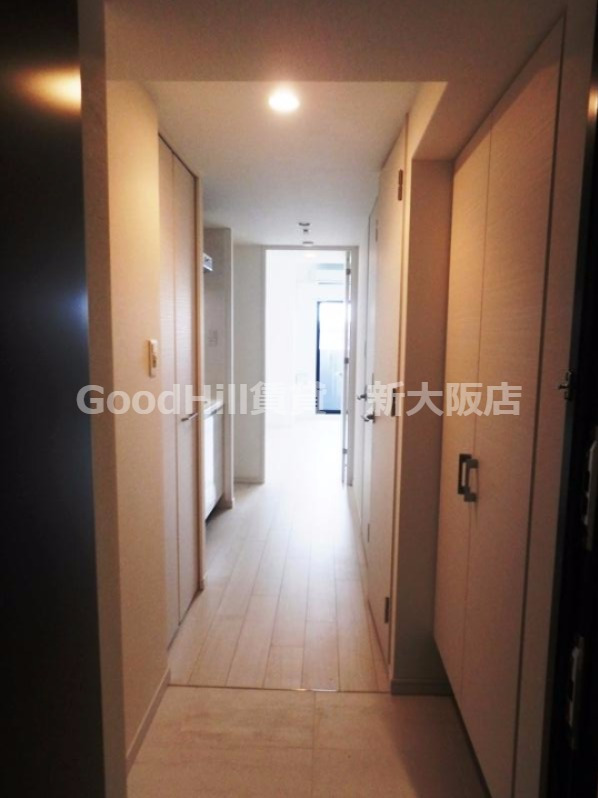 玄関　S-RESIDENCE新大阪WEST