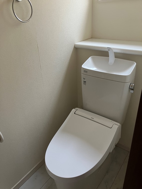 トイレ　落ち着いたトイレです