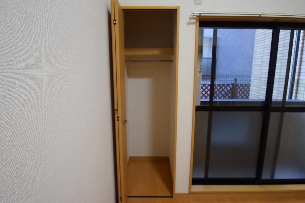 収納　クローゼット