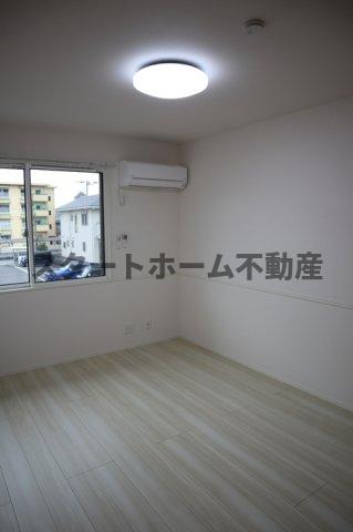 その他部屋・スペース　使い勝手のいい寝室です