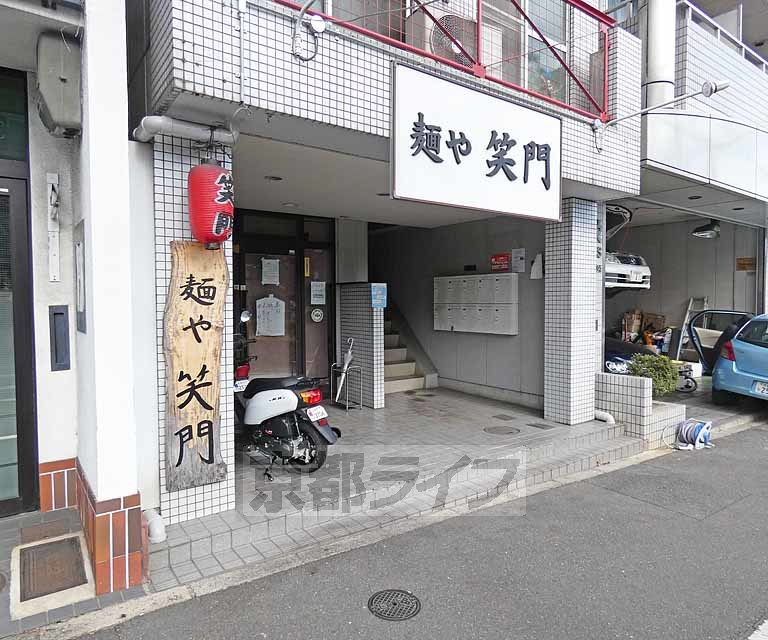 その他共有部分　建物入り口です。