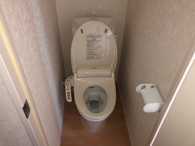 トイレ　トイレ