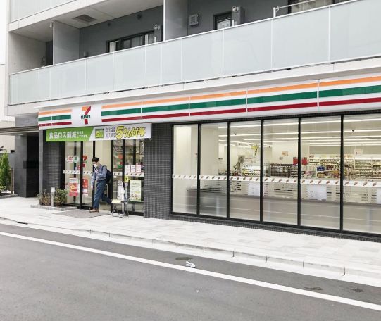 コンビニ　セブンイレブン池袋3丁目東店（コンビニ）まで100m
