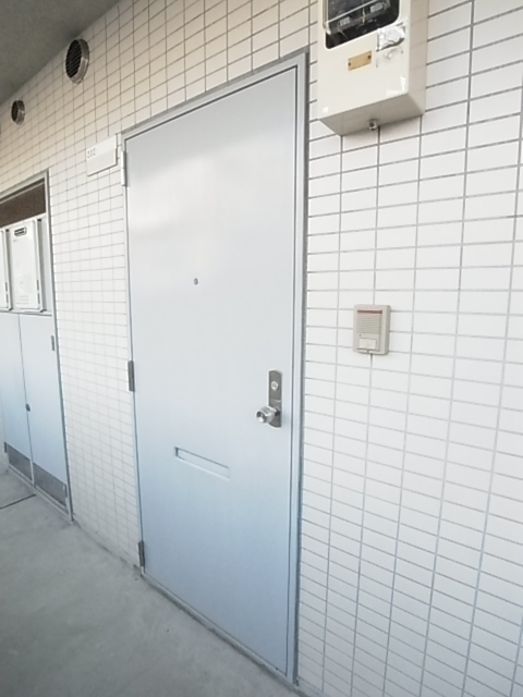 その他　玄関外廊下