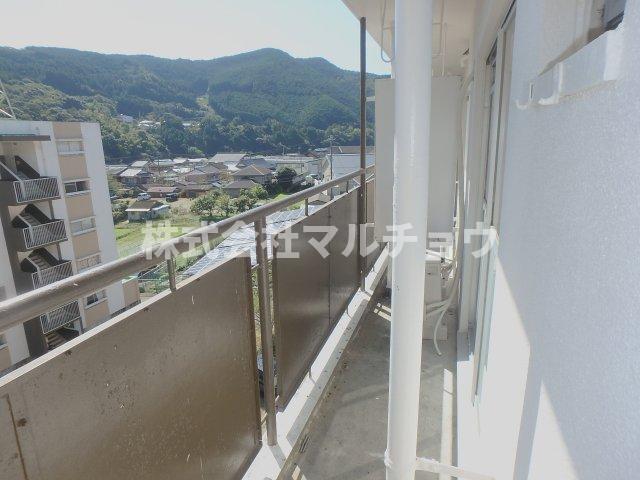 バルコニー　開放的で明るい空間を演出してくれるバルコニーです