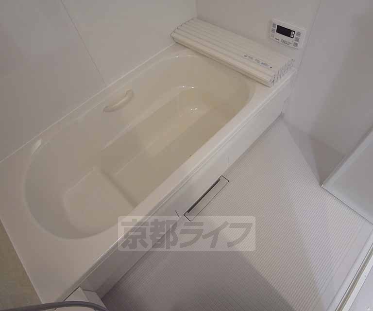 バス・シャワールーム　追い焚き機能付き