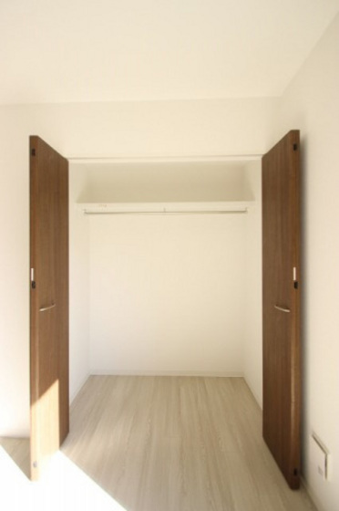 収納　※別部屋の写真です