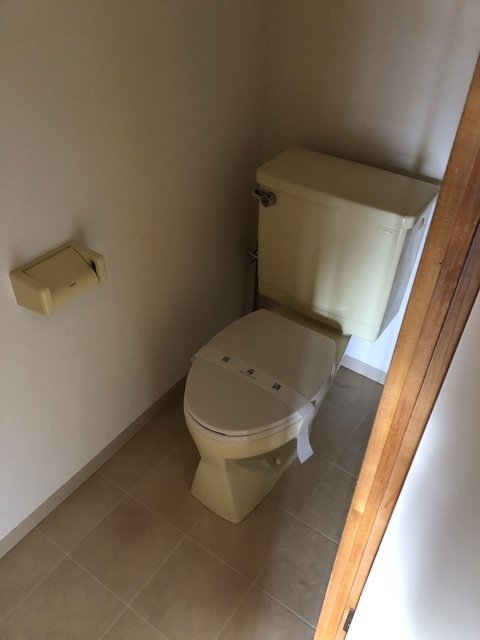 トイレ　別部屋参考写真