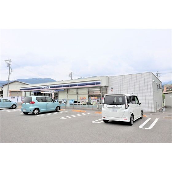 コンビニ　ローソン飯田上殿岡店（コンビニ）まで788m