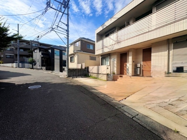 ロビー　?葉台　徒歩１５分です