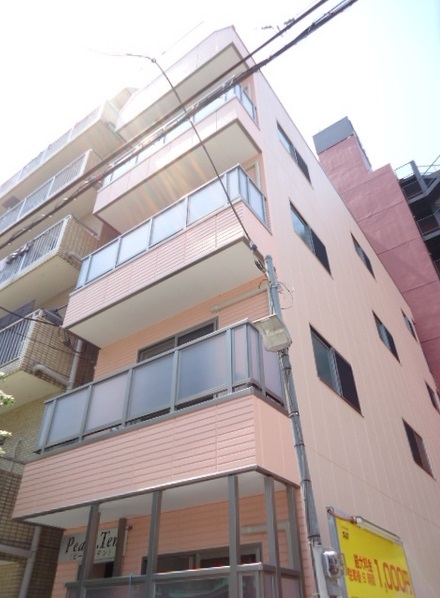 建物外観　2015年築のWi-Fi無料マンション