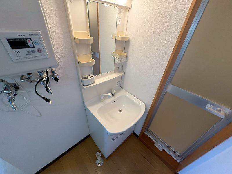 洗面設備　こちらに洗面台があります。朝の洗顔はこちらで。