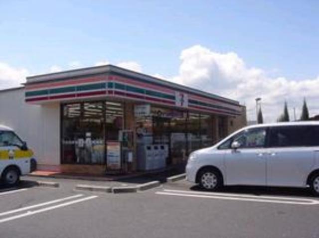コンビニ　セブンイレブン栗東林西店（コンビニ）まで630m