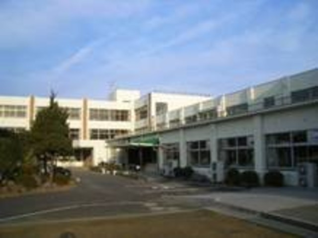 小学校　栗東市立葉山小学校（小学校）まで600m