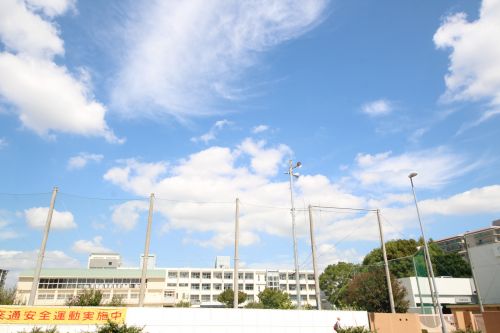 小学校　大観小学校（小学校）まで413m
