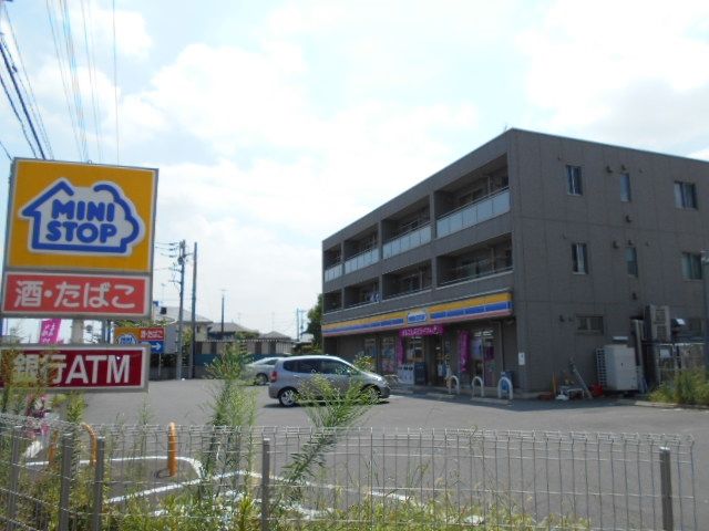 コンビニ　ミニストップ 春日部大枝店（コンビニ）まで410m