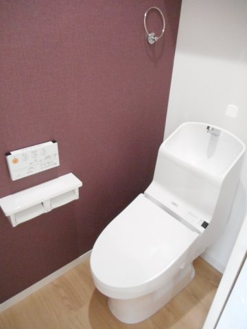 トイレ　コンパクトで使いやすいトイレです