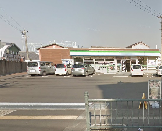 コンビニ　ファミリーマート 諫早幸町店（コンビニ）まで517m