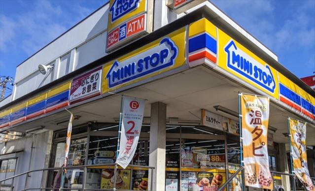 コンビニ　ミニストップ（コンビニ）まで377m