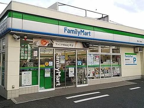 コンビニ　ファミリーマート羽田二丁目店（コンビニ）まで185m
