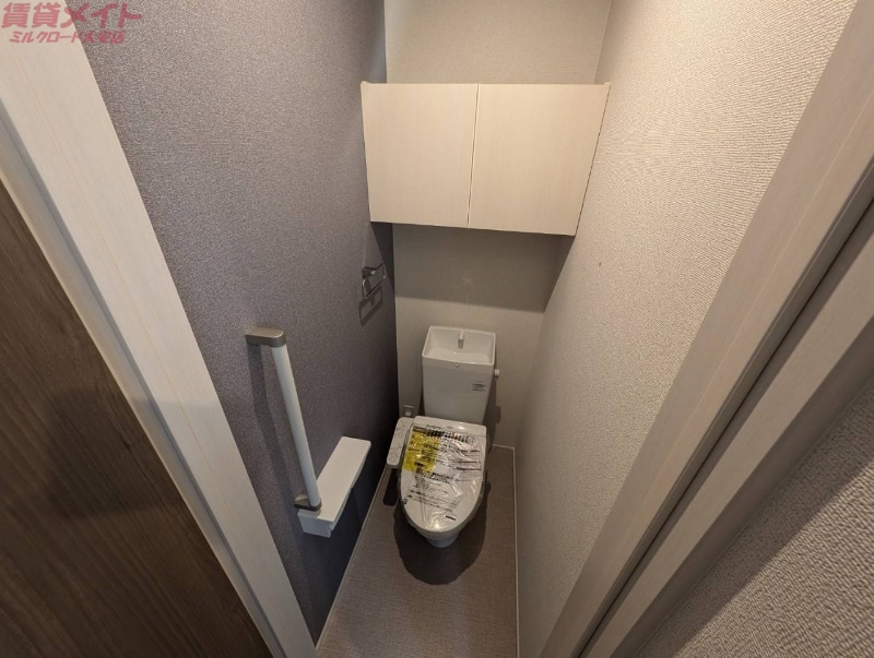 トイレ　同型参考写真