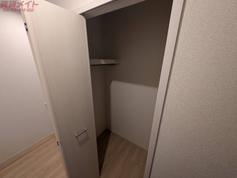 収納　同型参考写真