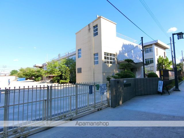 小学校　相楽小学校（小学校）まで242m
