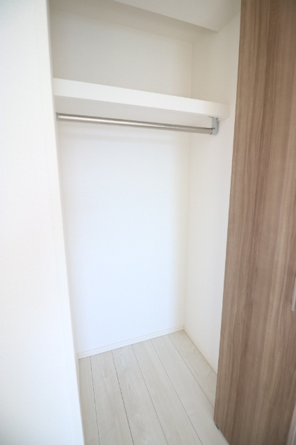 収納　※別部屋の写真となります。