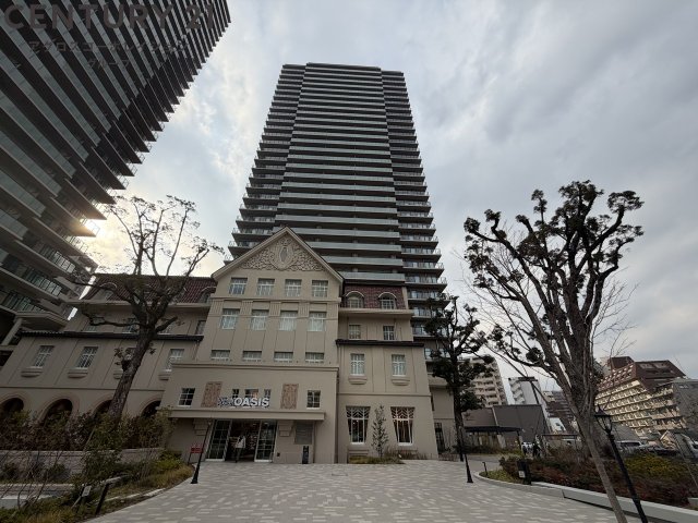 建物外観　オートロック付きで外部からの出入りがなく安心です♪