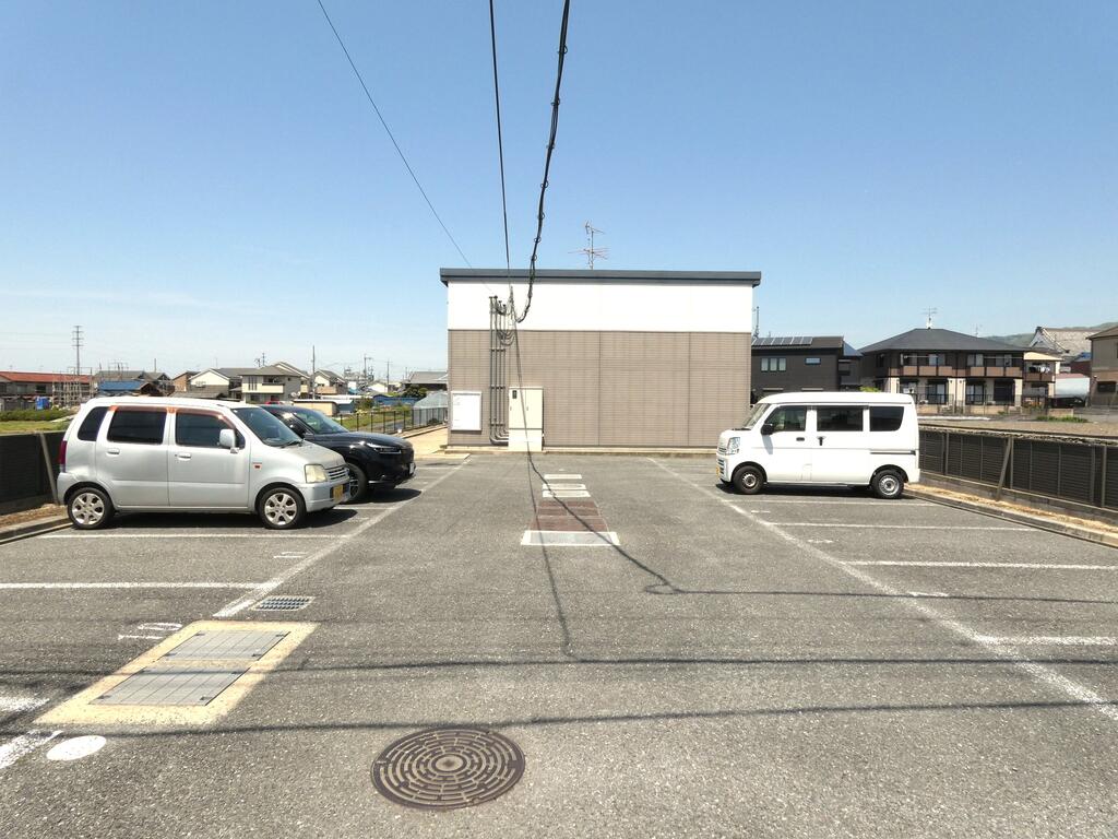 駐車場　敷地内に駐車場を完備です☆（要確認）