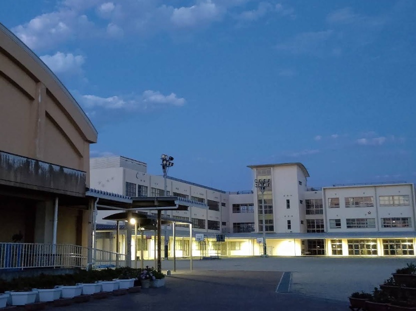 小学校　尼崎市立立花小学校（小学校）まで472m