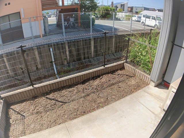 庭　お庭で自由な時間を過ごせます