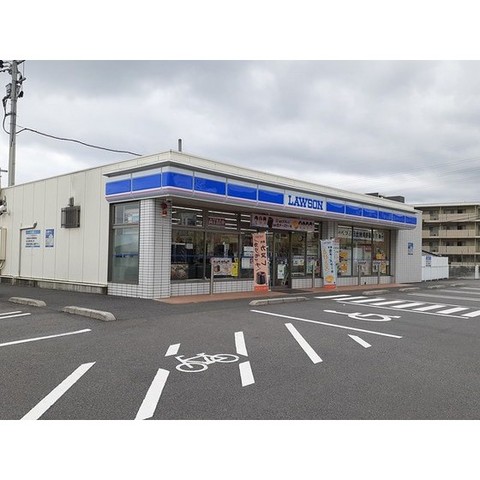 コンビニ　ローソン別府鶴見ヶ丘店（コンビニ）まで376m