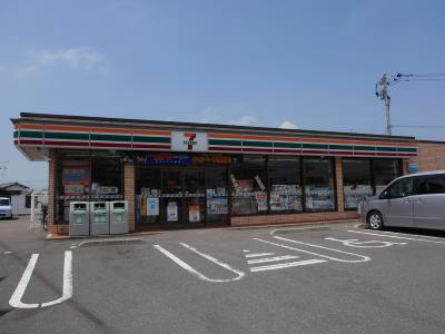 コンビニ　セブンイレブン 古賀花見東7丁目店（コンビニ）まで383m