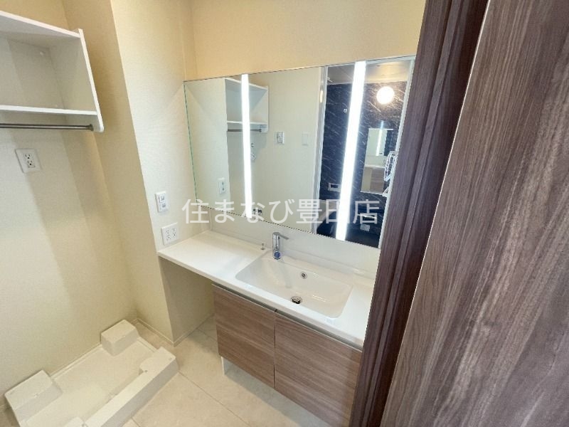 洗面設備　同型タイプ