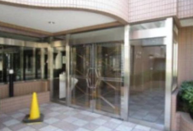 エントランス　弊社は都内全域の物件をご紹介可能です！